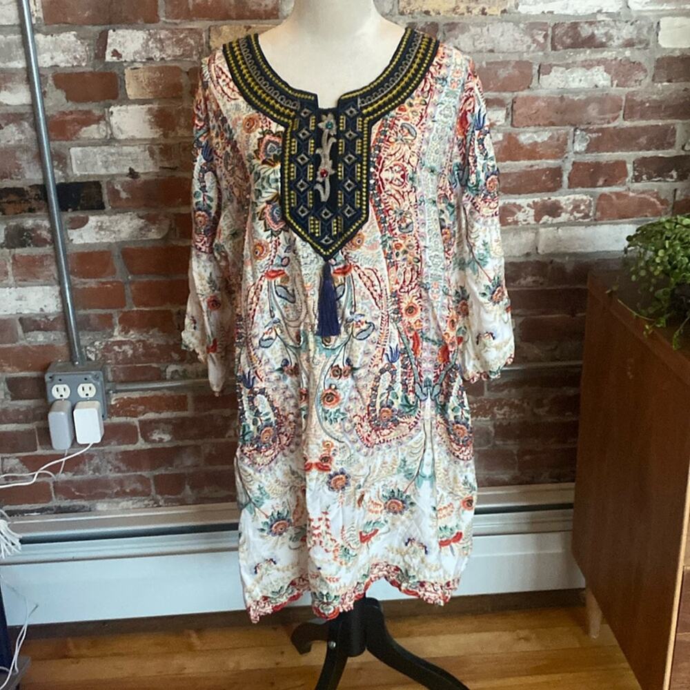 Kivenst High Fashion Multi Colored 3/4 Sleeve Bathing Suit Cover Up Size M